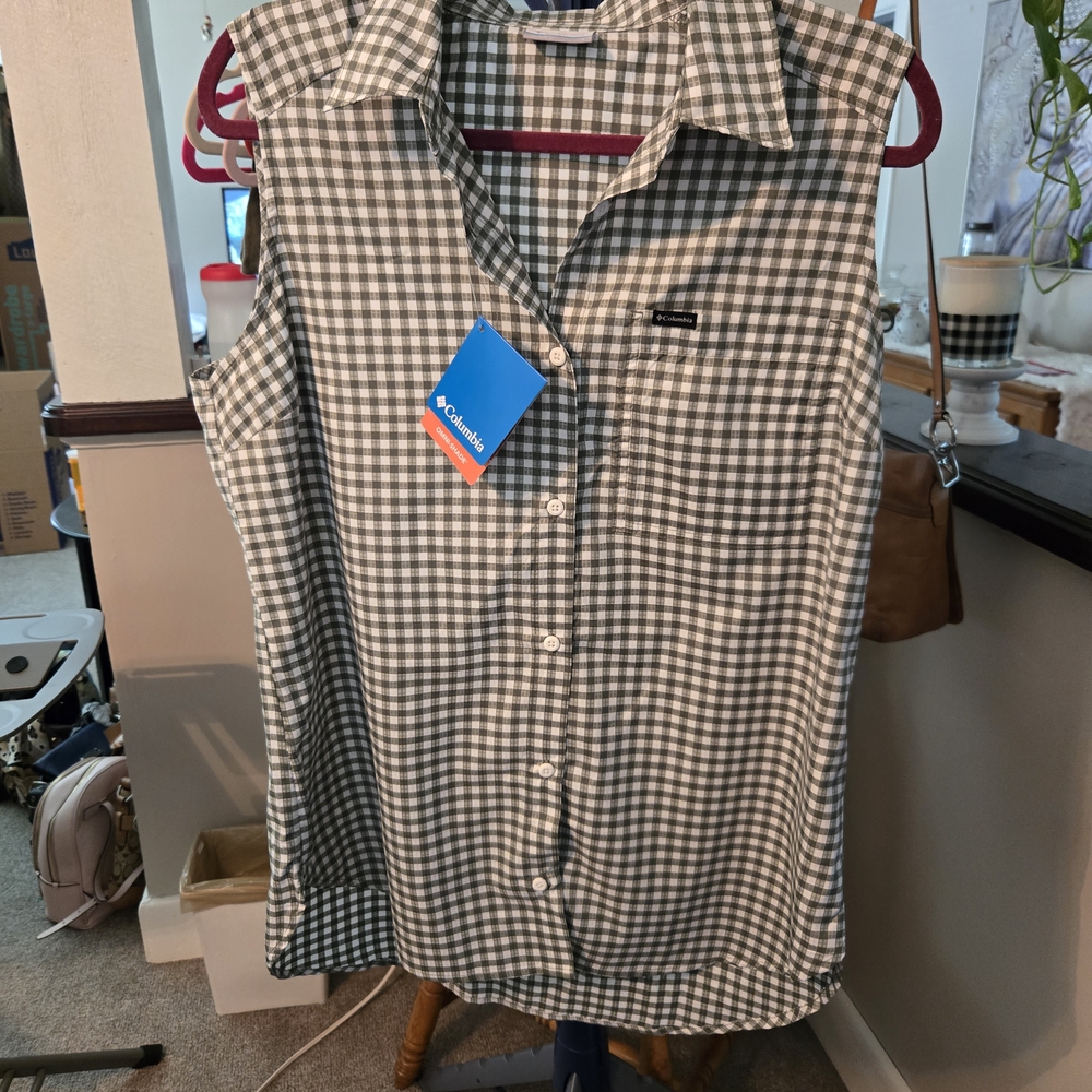 Columbia Green Checkered Sleeveless Shirt